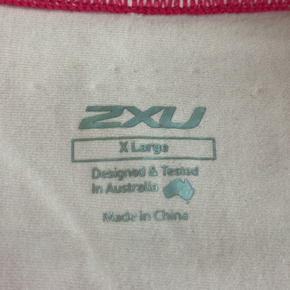 2xu XL pink quarter zip pull over - Picture 4 of 6